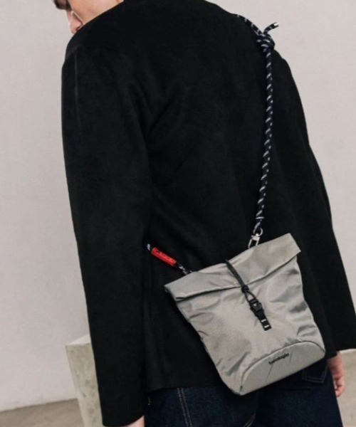 Topologie（トポロジー）の「Topologie/トポロジー/8.0mm Rope【ストラップ単体】（スマホグッズ・レディース・ブラック/ブラック系その他/ライトグレー/グリーン/アーミー/セージグリーン/ブルー/ネイビー/パープル/イエロー/マスタード/レッド/オレンジ/その他・FREE）」の17枚目の写真