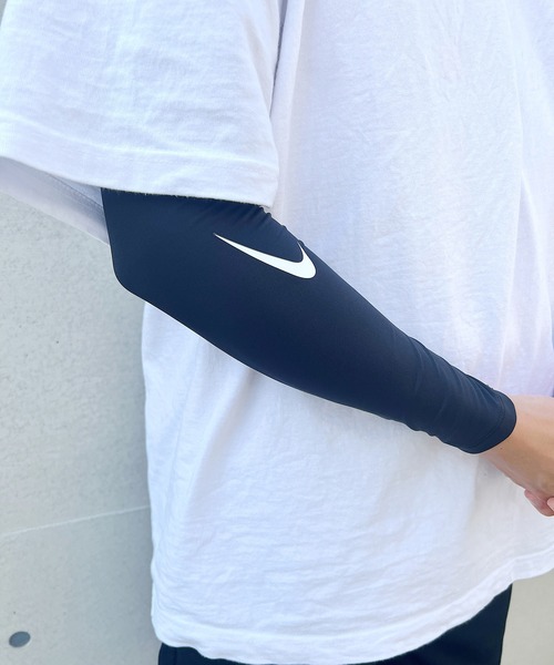 NIKE(ナイキ)の「【NIKE/ナイキ】プロドライフィットスリーブ4.0(アームカバー・メンズ・ホワイト/ブラック・S/M/L/XL)」の13枚目の写真