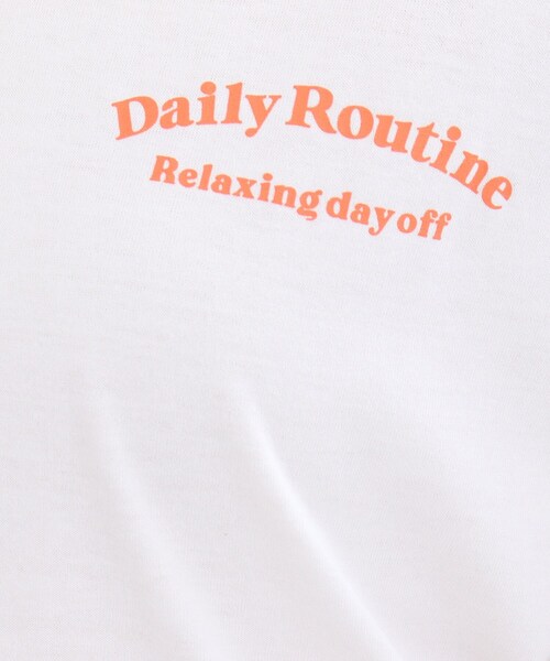 SHOO・LA・RUE(シューラルー)の「◆バックプリントTシャツ(Tシャツ/カットソー・レディース・ホワイト系/ピンク系・01/02/03)」の3枚目の写真