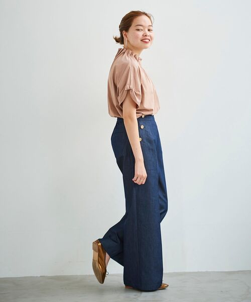 le.coeur blanc（ルクールブラン）の「デニムライクマリンワイドパンツ（デニムパンツ・レディース・ネイビー/ブルー・40/38/36）」の16枚目の写真