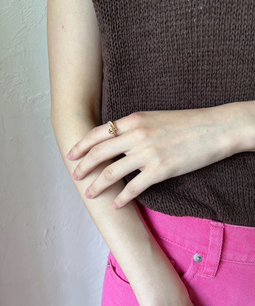 LIAN（リアン）の「シンプルノットリング（リング・レディース・シルバー/ゴールド・FREE）」の14枚目の写真