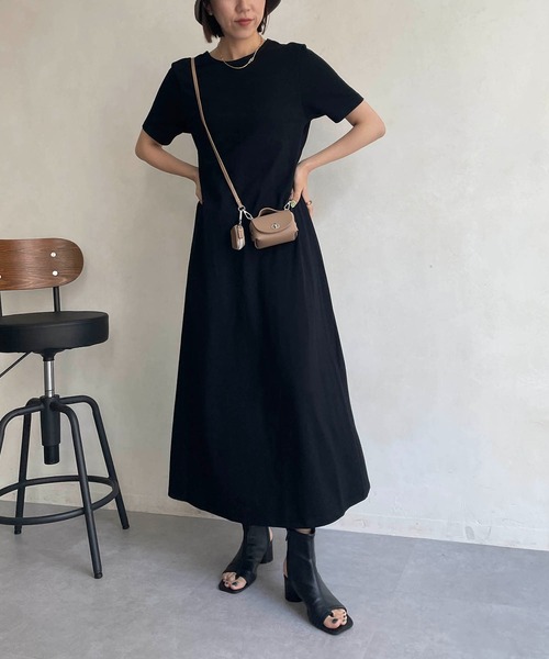 CAPRICIEUX LE'MAGE（カプリシューレマージュ）の「バックオープンＴワンピース（ワンピース・レディース・ブラック/モカ/ホワイト系その他・FREE）」の3枚目の写真