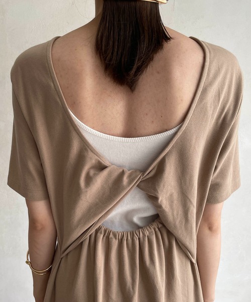 CAPRICIEUX LE'MAGE（カプリシューレマージュ）の「バックオープンＴワンピース（ワンピース・レディース・ブラック/モカ/ホワイト系その他・FREE）」の10枚目の写真