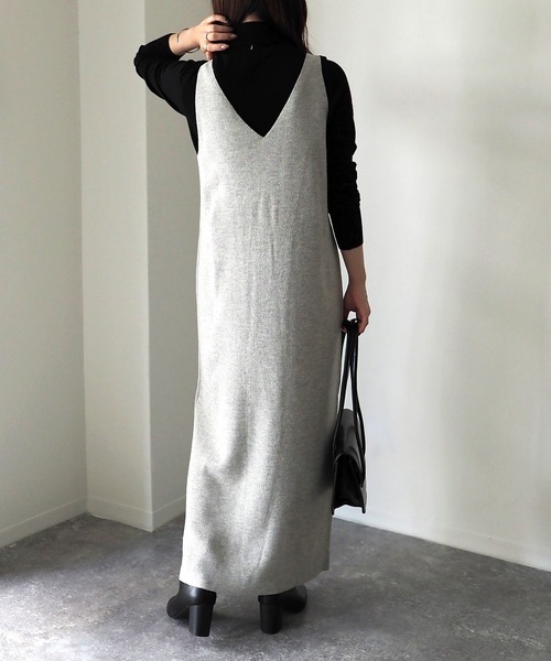 Riberry（リベリー）の「深Vネックニットワンピース（ワンピース・レディース・チャコールグレー/杢グレー/ベージュ・MEDIUM）」の12枚目の写真