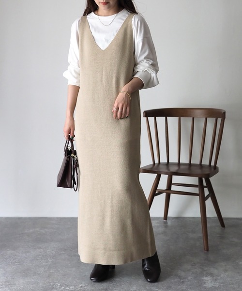 Riberry（リベリー）の「深Vネックニットワンピース（ワンピース・レディース・チャコールグレー/杢グレー/ベージュ・MEDIUM）」の10枚目の写真