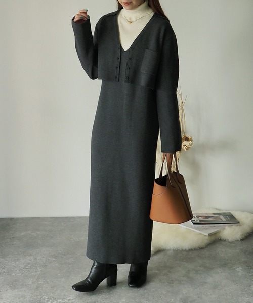 Riberry（リベリー）の「深Vネックニットワンピース（ワンピース・レディース・チャコールグレー/杢グレー/ベージュ・MEDIUM）」の19枚目の写真