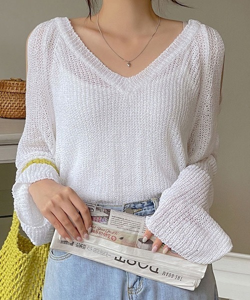 SONA（ソナ）の「SONYUNARA ルーズフィットVネックニット（ニット/セーター・レディース・ブラック/アイボリー・FREE）」の7枚目の写真