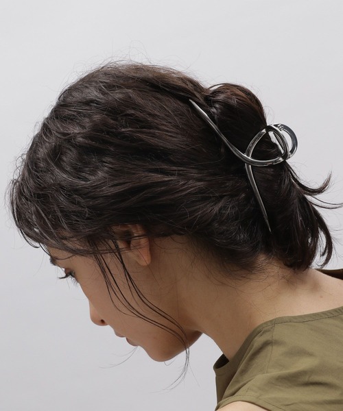 LAKOLE（ラコレ）の「メタルループバンスクリップ / 167951（バレッタ/ヘアクリップ・レディース・その他1/その他2・FREE）」の2枚目の写真