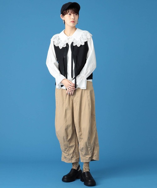 BeAMS DOT(ビームスドット)の「【WEB限定】BeAMS DOT / ベスト×フリルブラウスSET(ベスト・レディース・オリーブ/ベージュ/ブラック・S/M/L)」の11枚目の写真