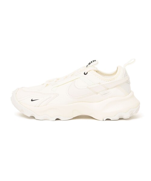 NIKE（ナイキ）の「NIKE:TC 7900（スニーカー・レディース・ライトホワイト・35/50/40/45/30）」の2枚目の写真