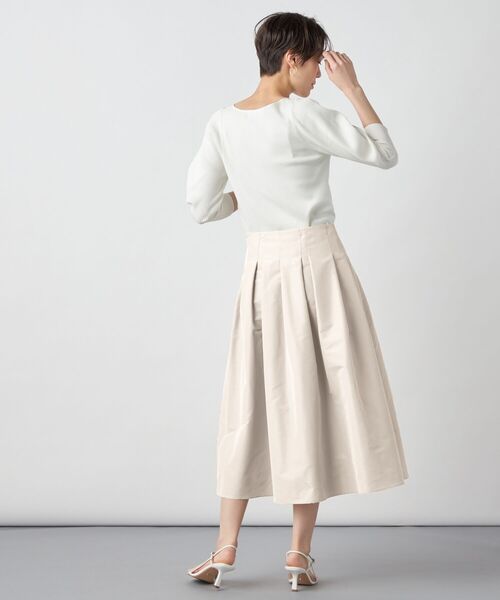 NOLLEY’S Sophi（ノーリーズソフィ）の「ウォッシャブルタフタランダムタックスカート（スカート・レディース・ベージュ/ネイビー/オフホワイト・38/36/34）」の7枚目の写真