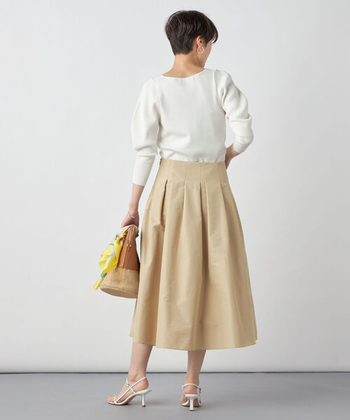 NOLLEY’S Sophi（ノーリーズソフィ）の「ウォッシャブルタフタランダムタックスカート（スカート・レディース・ベージュ/ネイビー/オフホワイト・38/36/34）」の5枚目の写真