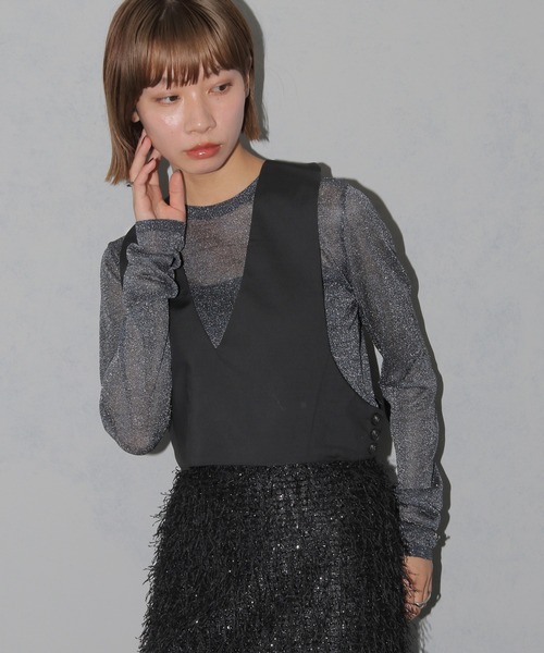 cheriella（シェリエラ）の「【cheriella】WEB限定カーブカットショートベスト WEB LIMITED CURVE CUT SHORT VEST（ベスト・レディース・ブラック/ベージュ・M）」の14枚目の写真