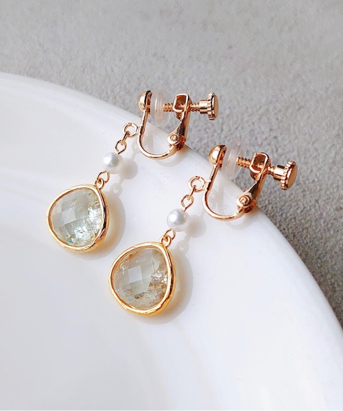 tone(トーン)の「【Cherie+Chambre】Green Amethyst Charm Earring(イヤリング・レディース・ライトグリーン・FREE)」の1枚目の写真