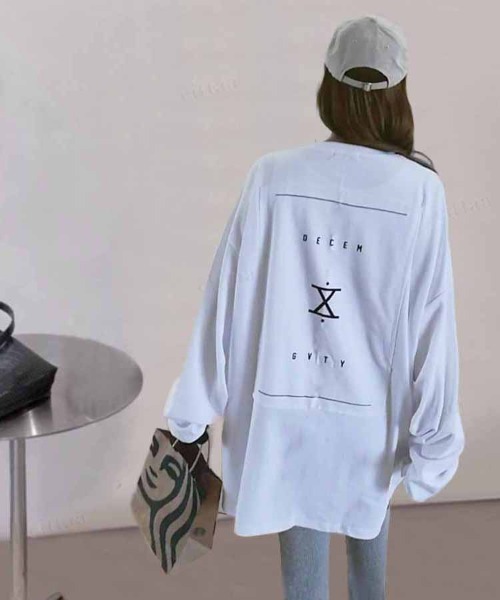 Dalfwin（ダールフィン）の「DECEMラベル配色ビッグ長袖Tシャツオーバーサイズ（Tシャツ/カットソー・レディース・ホワイト/ブラック・FREE）」の7枚目の写真
