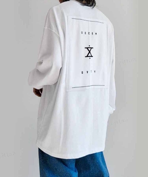 Dalfwin（ダールフィン）の「DECEMラベル配色ビッグ長袖Tシャツオーバーサイズ（Tシャツ/カットソー・レディース・ホワイト/ブラック・FREE）」の17枚目の写真