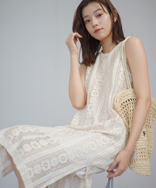 Shoowtime（ショウタイム）の「ロングノースリーブフラワーパターン  