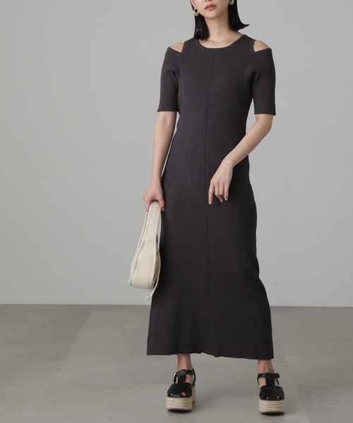 FREE'S MART（フリーズマート）の「◆肩スリット半袖リブニットワンピース（ワンピース・レディース・ブラック/ホワイト/イエロー・SMALL/MEDIUM）」の11枚目の写真