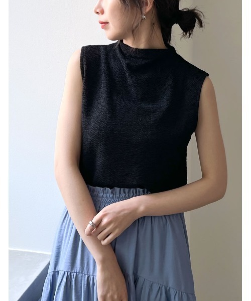 Re:EDIT（リエディ）の「[2023 SUMMER COLLECTION]カットジャガードプチハイネックノースリーブトップス（Tシャツ/カットソー・レディース・ホワイト/モカ/ブラック/ブルー・LARGE/MEDIUM）」の3枚目の写真