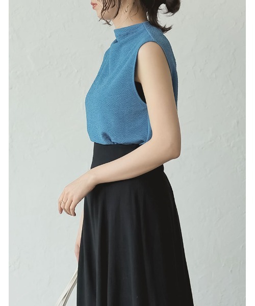 Re:EDIT（リエディ）の「[2023 SUMMER COLLECTION]カットジャガードプチハイネックノースリーブトップス（Tシャツ/カットソー・レディース・ホワイト/モカ/ブラック/ブルー・LARGE/MEDIUM）」の16枚目の写真