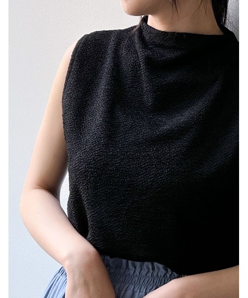 Re:EDIT（リエディ）の「[2023 SUMMER COLLECTION]カットジャガードプチハイネックノースリーブトップス（Tシャツ/カットソー・レディース・ホワイト/モカ/ブラック/ブルー・LARGE/MEDIUM）」の10枚目の写真