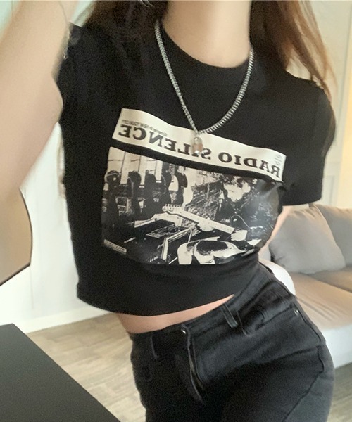gossip!ロサンゼルス(ゴシップロサンゼルス)の「YUGA レトロプリント ショートトップス(Tシャツ/カットソー・レディース・ブラック/ホワイト・FREE)」の7枚目の写真