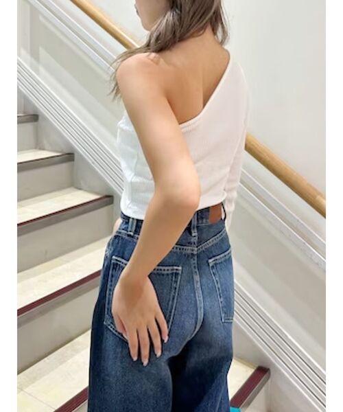 EVRIS（エヴリス）の「ワンショルダークロップドトップス（Tシャツ/カットソー・レディース・グリーン/ホワイト/ブラック・FREE）」の5枚目の写真