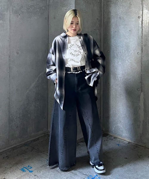 PAGEBOY（ページボーイ）の「サークルロゴロンT（Tシャツ/カットソー・レディース・ブラック/オフホワイト・FREE）」の4枚目の写真