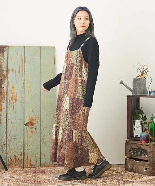 CUBE SUGAR（キューブシュガー）の「インドコットン総柄ティアードキャミワンピース（ワンピース・レディース・ブルー/レッド/イエロー・M）」の13枚目の写真