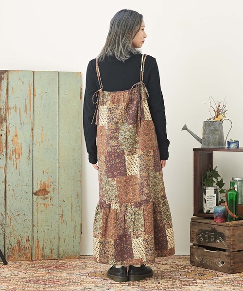 CUBE SUGAR（キューブシュガー）の「インドコットン総柄ティアードキャミワンピース（ワンピース・レディース・ブルー/レッド/イエロー・M）」の14枚目の写真