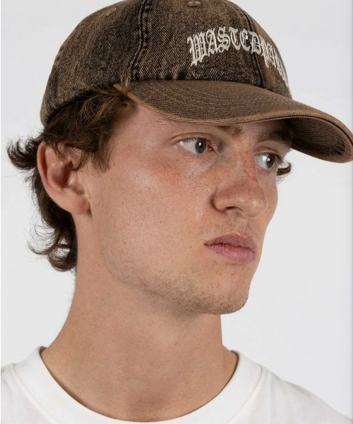 WASTED PARIS（ウェイステッドパリス）の「ストリートブランド WASTED PARIS ウェイステッド パリス CASQUETTE OSHYN SNOW DENIM キャップ デニムキャップ ロゴキャップ グランジキャップ 帽子 ストリートファッション（キャップ・メンズ・グレー/ブラウン・ONE SIZE）」の8枚目の写真
