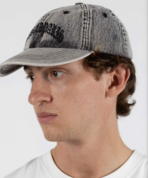 WASTED PARIS（ウェイステッドパリス）の「ストリートブランド WASTED PARIS ウェイステッド パリス CASQUETTE OSHYN SNOW DENIM キャップ デニムキャップ ロゴキャップ グランジキャップ 帽子 ストリートファッション（キャップ・メンズ・グレー/ブラウン・ONE SIZE）」の3枚目の写真