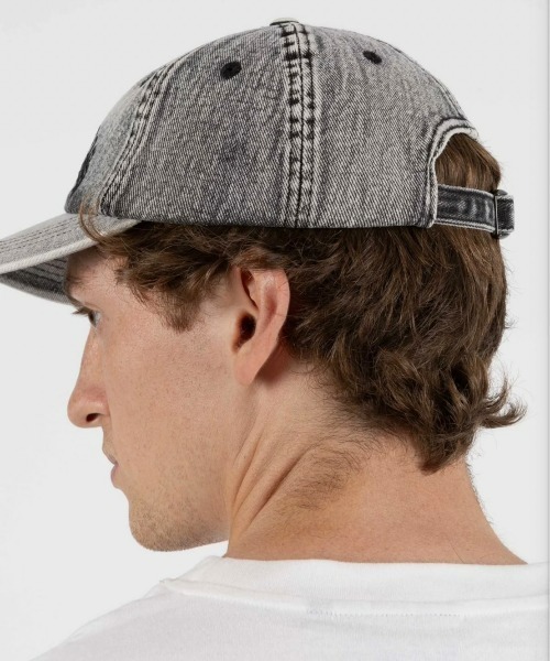 WASTED PARIS（ウェイステッドパリス）の「ストリートブランド WASTED PARIS ウェイステッド パリス CASQUETTE OSHYN SNOW DENIM キャップ デニムキャップ ロゴキャップ グランジキャップ 帽子 ストリートファッション（キャップ・メンズ・グレー/ブラウン・ONE SIZE）」の4枚目の写真