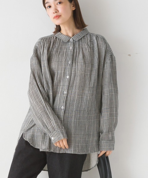 OMNES（オムネス）の「ダブルガーゼ丸襟長袖シャツ（シャツ/ブラウス・レディース・パープル/ブラック/グレー系その他/ホワイト/ブラック系その他/ブルー系その他/モカ/ネイビー系・FREE）」の4枚目の写真