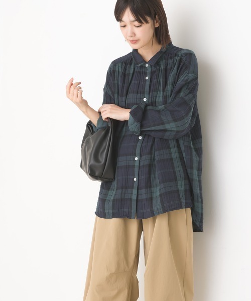 OMNES（オムネス）の「ダブルガーゼ丸襟長袖シャツ（シャツ/ブラウス・レディース・パープル/ブラック/グレー系その他/ホワイト/ブラック系その他/ブルー系その他/モカ/ネイビー系・FREE）」の15枚目の写真