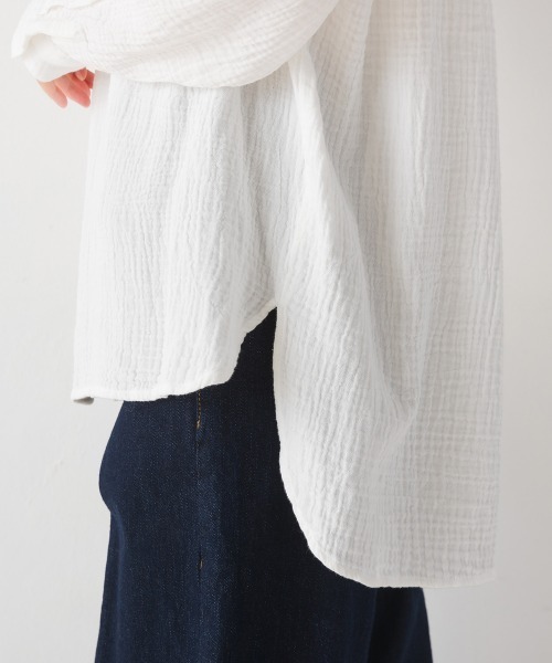 OMNES（オムネス）の「ダブルガーゼ丸襟長袖シャツ（シャツ/ブラウス・レディース・パープル/ブラック/グレー系その他/ホワイト/ブラック系その他/ブルー系その他/モカ/ネイビー系・FREE）」の12枚目の写真