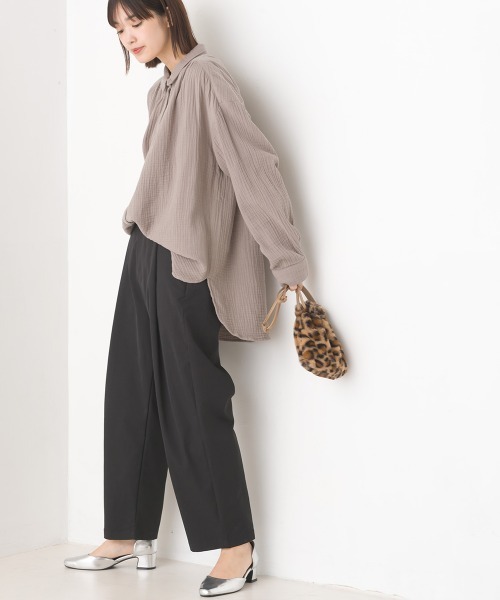 OMNES（オムネス）の「ダブルガーゼ丸襟長袖シャツ（シャツ/ブラウス・レディース・パープル/ブラック/グレー系その他/ホワイト/ブラック系その他/ブルー系その他/モカ/ネイビー系・FREE）」の17枚目の写真