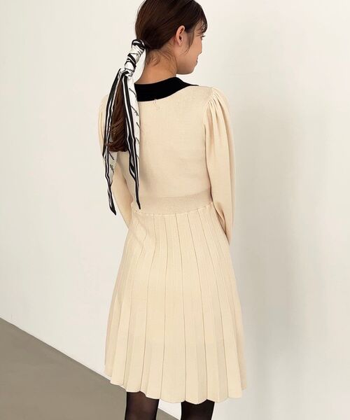 MAJESTIC LEGON（マジェスティックレゴン）の「スカーフセットミニニットワンピ（ワンピース・レディース・グレー/ブラック/アイボリー・MEDIUM）」の17枚目の写真