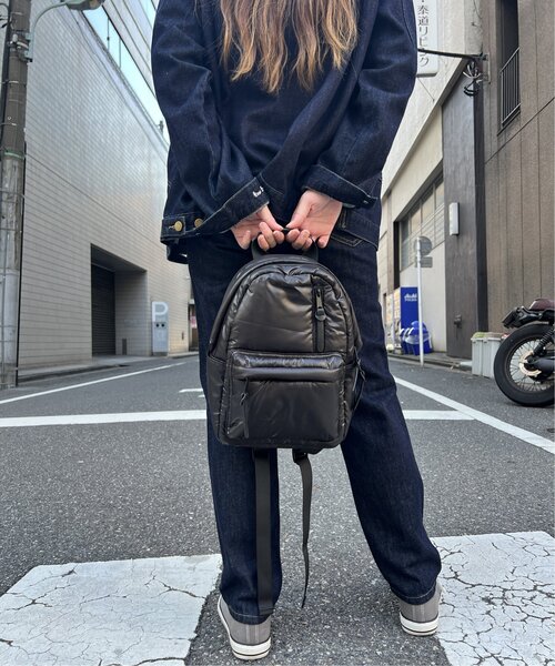 LBC（エルビーシー）の「パテッドミニリュック（ショルダーバッグ・レディース・ブラック/グリーン系・FREE）」の5枚目の写真