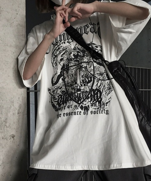 Theater code（シアターコード）の「▲cross dark design tee shirt / クロス ダークデザイン Tシャツ（Tシャツ/カットソー・メンズ・ブラック/ホワイト・2/3）」の6枚目の写真