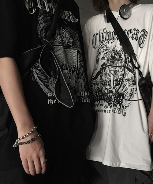 Theater code（シアターコード）の「▲cross dark design tee shirt / クロス ダークデザイン Tシャツ（Tシャツ/カットソー・メンズ・ブラック/ホワイト・2/3）」の4枚目の写真