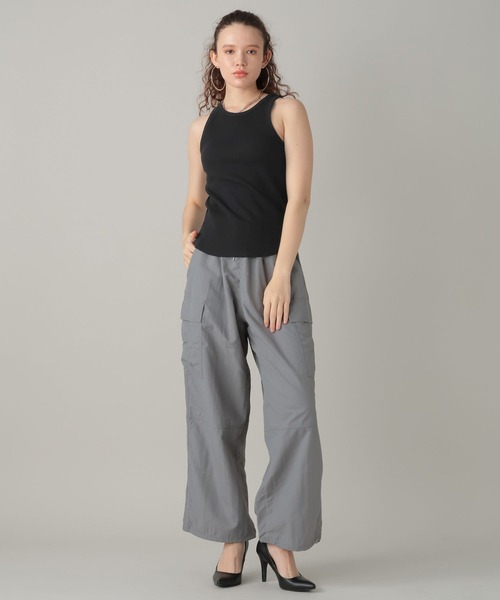 FOREVER 21（フォーエバー トゥエンティーワン）の「【2024SS】カップ付きアメスリタンク（タンクトップ・レディース・ホワイト/グリーン/ブラック・SMALL/MEDIUM）」の8枚目の写真