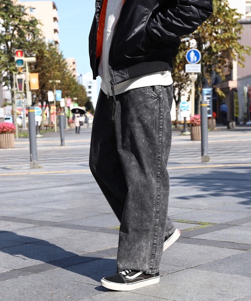 ZIP FIVE（ジップファイブ）の「【ZIP FIVE】 ヴィンテージライク ケミカル ウォッシュ デニム ストレート ワイドパンツ（デニムパンツ・メンズ・ブラック/ブルー・LARGE/MEDIUM）」の18枚目の写真