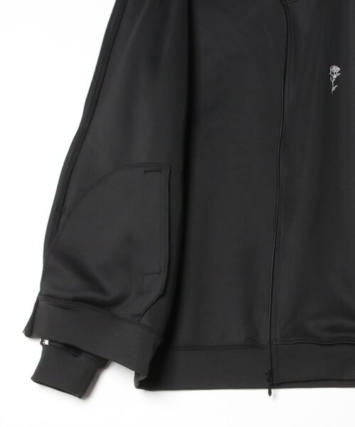 SITRY（シトリー）の「Rose Embroidery Track Jacket/かぎ編みニット