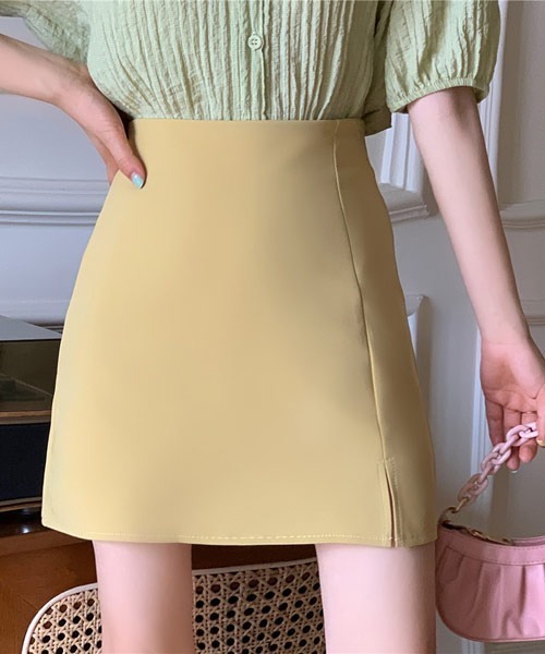 Mayree（メイリー）の「【Mayree】フロントスリットミニスカート（スカート・レディース・イエロー/ホワイト/テラコッタ/グリーン/ピンク/ブラック/カーキ/パープル・SMALL/MEDIUM/LARGE/X-LARGE）」の7枚目の写真