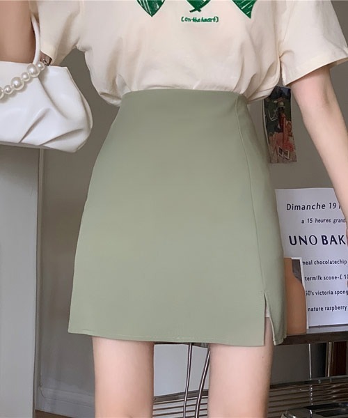 Mayree（メイリー）の「【Mayree】フロントスリットミニスカート（スカート・レディース・イエロー/ホワイト/テラコッタ/グリーン/ピンク/ブラック/カーキ/パープル・SMALL/MEDIUM/LARGE/X-LARGE）」の19枚目の写真