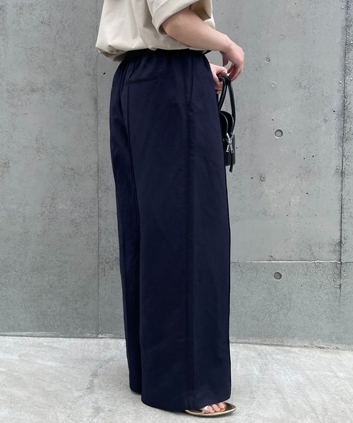 COLLAGE GALLARDAGALANTE(コラージュガリャルダガランテ)の「ゴムベルトリネンパンツ(スラックス・レディース・ベージュ/ネイビー/マスタード・FREE)」の6枚目の写真