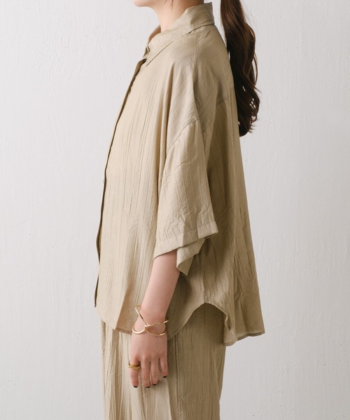 COLLAGE GALLARDAGALANTE（コラージュガリャルダガランテ）の「クレープシャツセットアップ/２点セットアイテム（セットアップ・レディース・ベージュ/ブラック・FREE）」の15枚目の写真