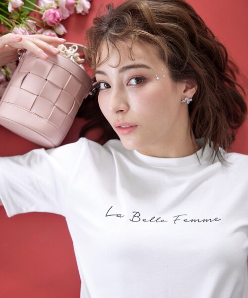 Tiaclasse(ティアクラッセ)の「シンプルロゴプリントTシャツ(Tシャツ/カットソー・レディース・ブルー/チャコールグレー/ホワイト/ベージュ/ネイビー/オフホワイト・FREE)」の20枚目の写真