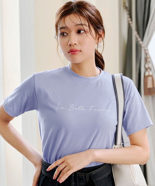 Tiaclasse(ティアクラッセ)の「シンプルロゴプリントTシャツ(Tシャツ/カットソー・レディース・ブルー/チャコールグレー/ホワイト/ベージュ/ネイビー/オフホワイト・FREE)」の19枚目の写真